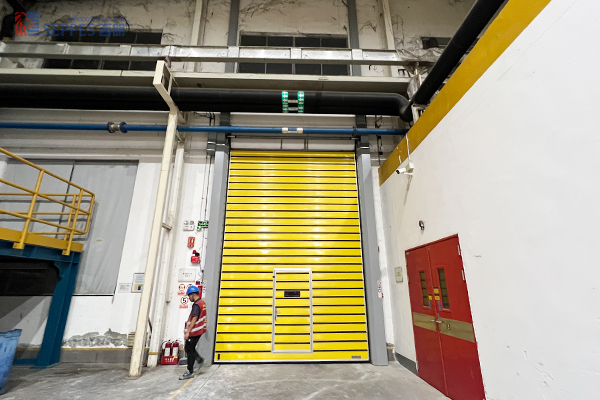 舍弗勒工厂安装西朗硬质快速门