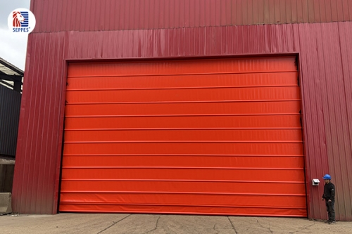 常州钢厂大型门洞的升级：堆积门的安装和优势