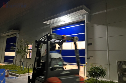 提高厂房车间进出效率：地磁感应PVC快速门智能自动化升级