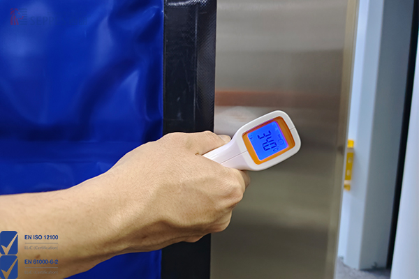 防结露加热系统（可选），防止门框和导轨因温差产生冰霜，确保长期稳定运行。