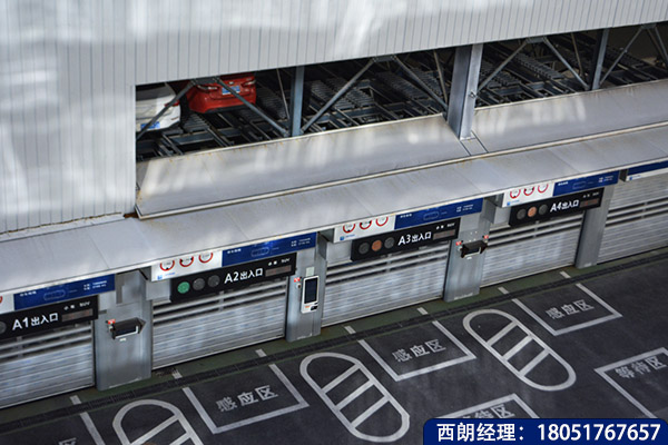 立体出库硬质快速门