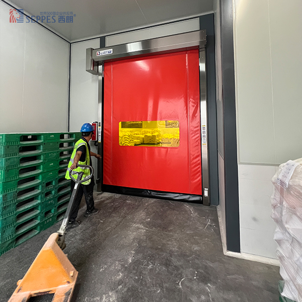 上好佳拉链快速门