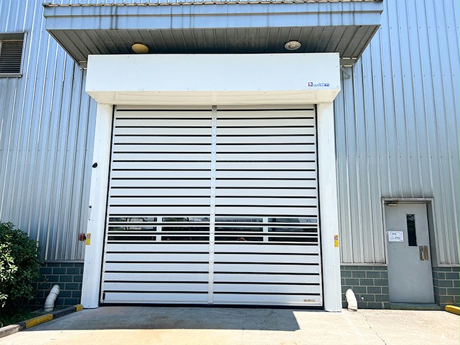 室外大门硬质快速门